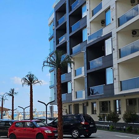 Luxury Aparthotel Promenada In Building Stefan Prima Linie La Mare Năvodari Eksteriør billede