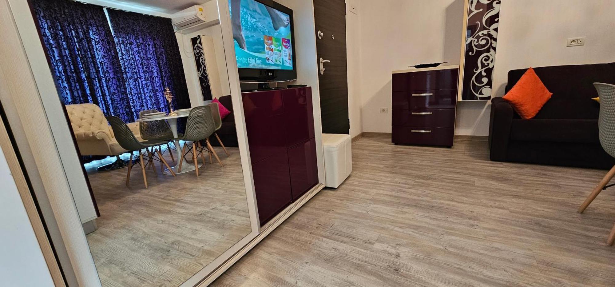 Luxury Aparthotel Promenada In Building Stefan Prima Linie La Mare Năvodari Eksteriør billede
