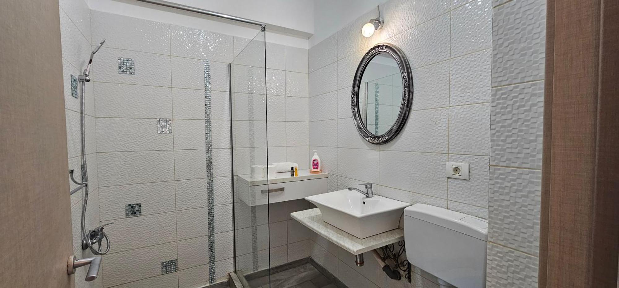 Luxury Aparthotel Promenada In Building Stefan Prima Linie La Mare Năvodari Eksteriør billede