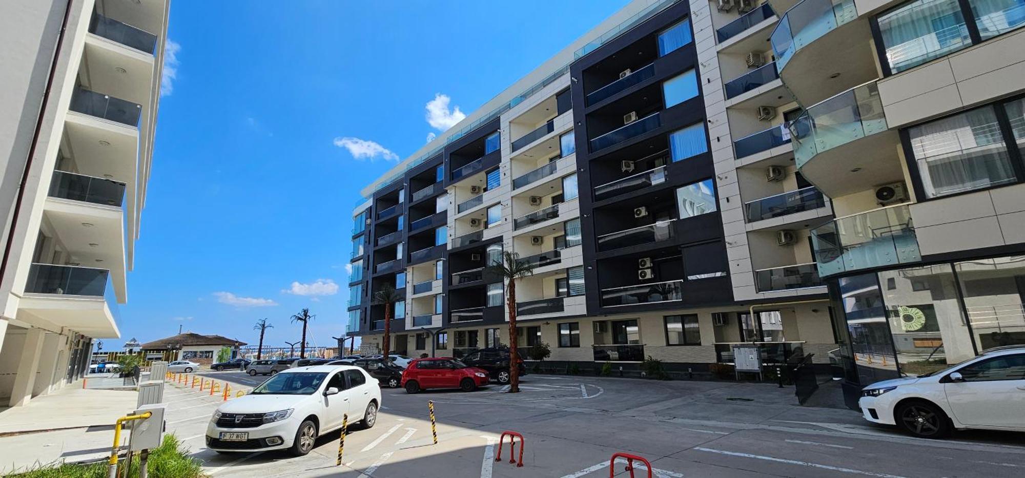 Luxury Aparthotel Promenada In Building Stefan Prima Linie La Mare Năvodari Eksteriør billede