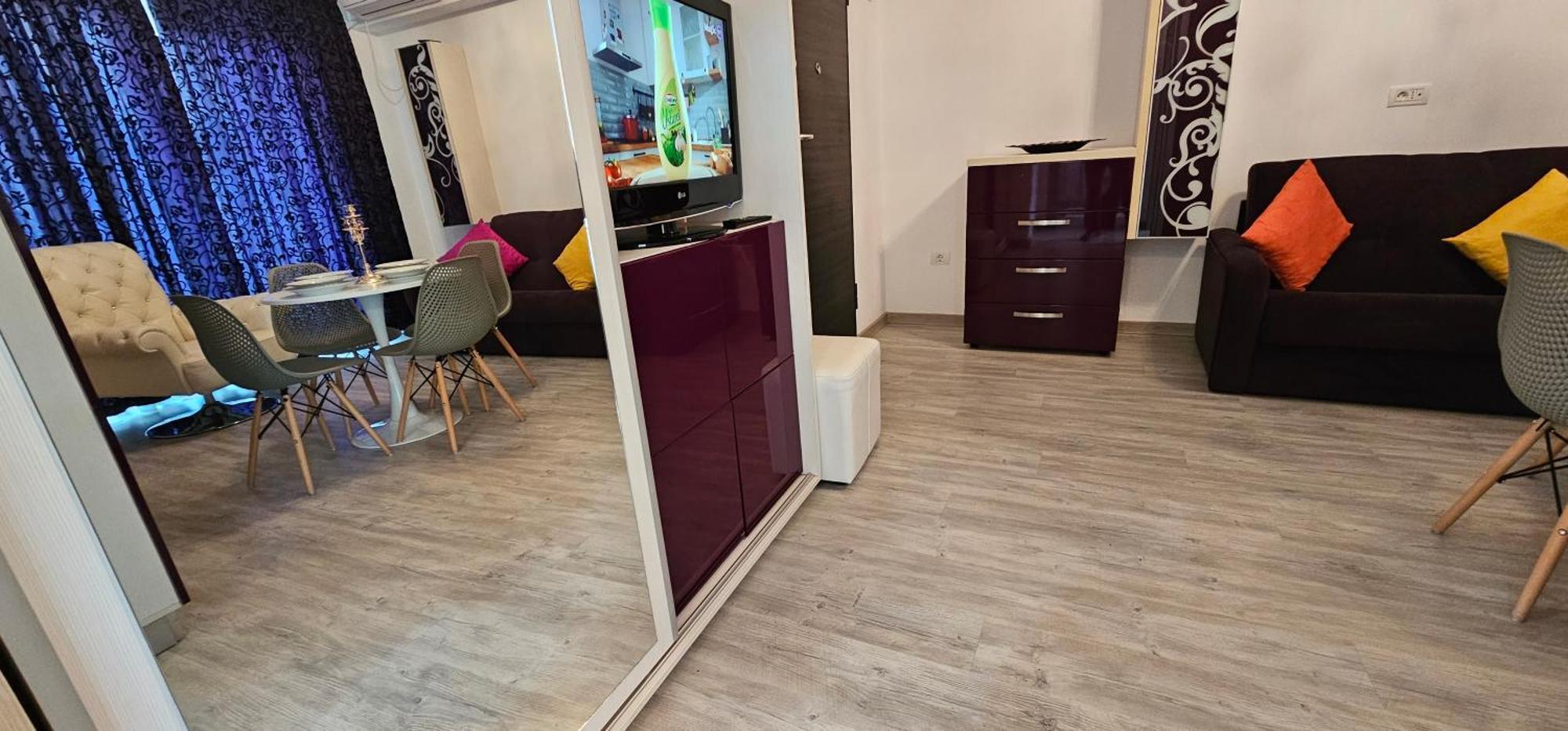 Luxury Aparthotel Promenada In Building Stefan Prima Linie La Mare Năvodari Eksteriør billede
