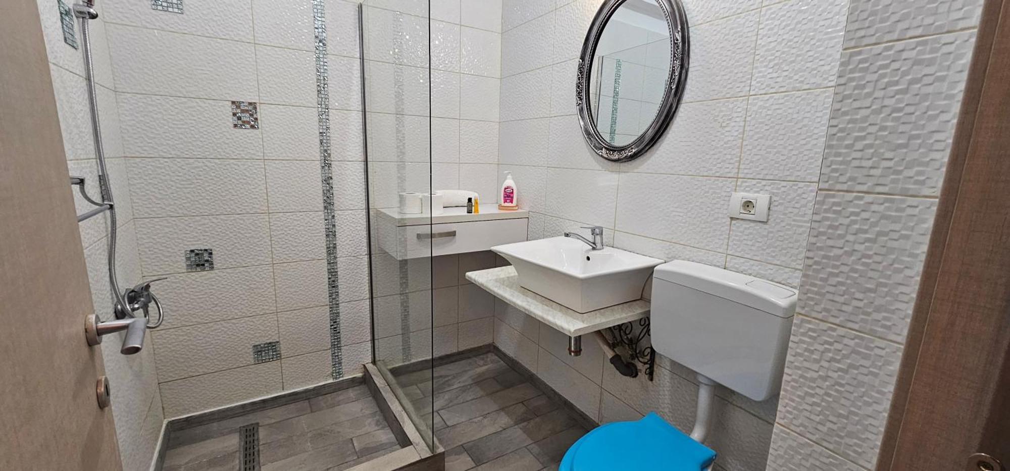 Luxury Aparthotel Promenada In Building Stefan Prima Linie La Mare Năvodari Eksteriør billede